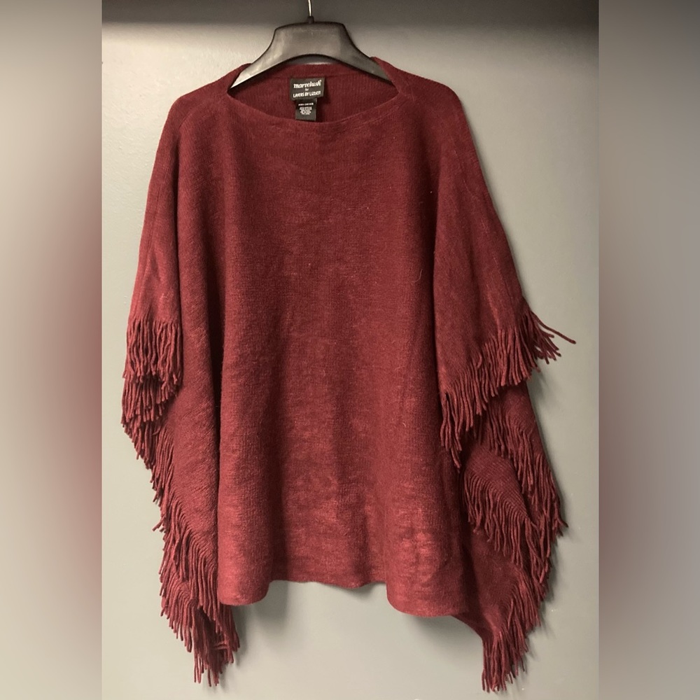 💛TODAY***$23***Layers by Lizden 2 piece set: shoulder shawl/poncho/cowl neck